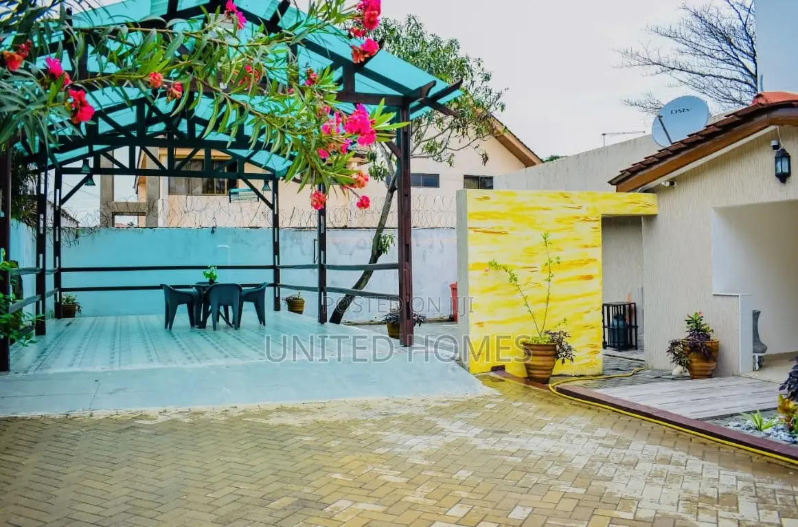 Furnished 2bdrm House in Labone for sale