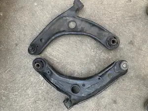 Toyota Vitz/Yaris Control Lower Arm Pair