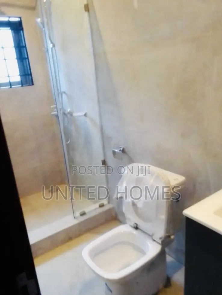 4bdrm House in Gbawe for sale