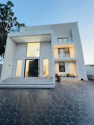 5bdrm Duplex in West Trassaco, East Legon for sale