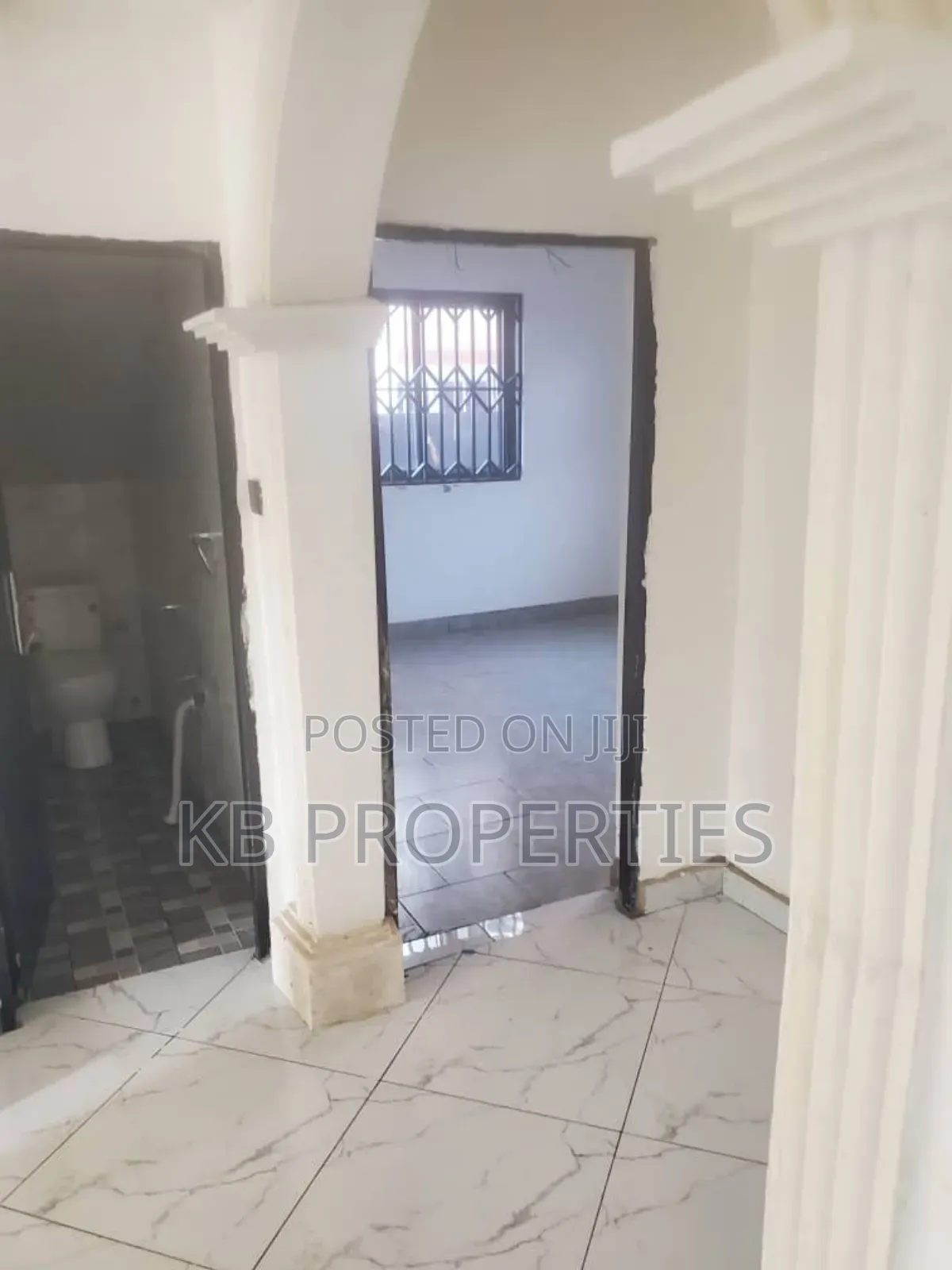 5bdrm House in Kb Properties, Spintex for rent