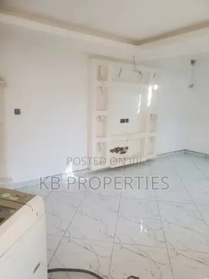 5bdrm House in Kb Properties, Spintex for rent