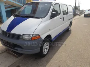Toyota HiAce 2012 White