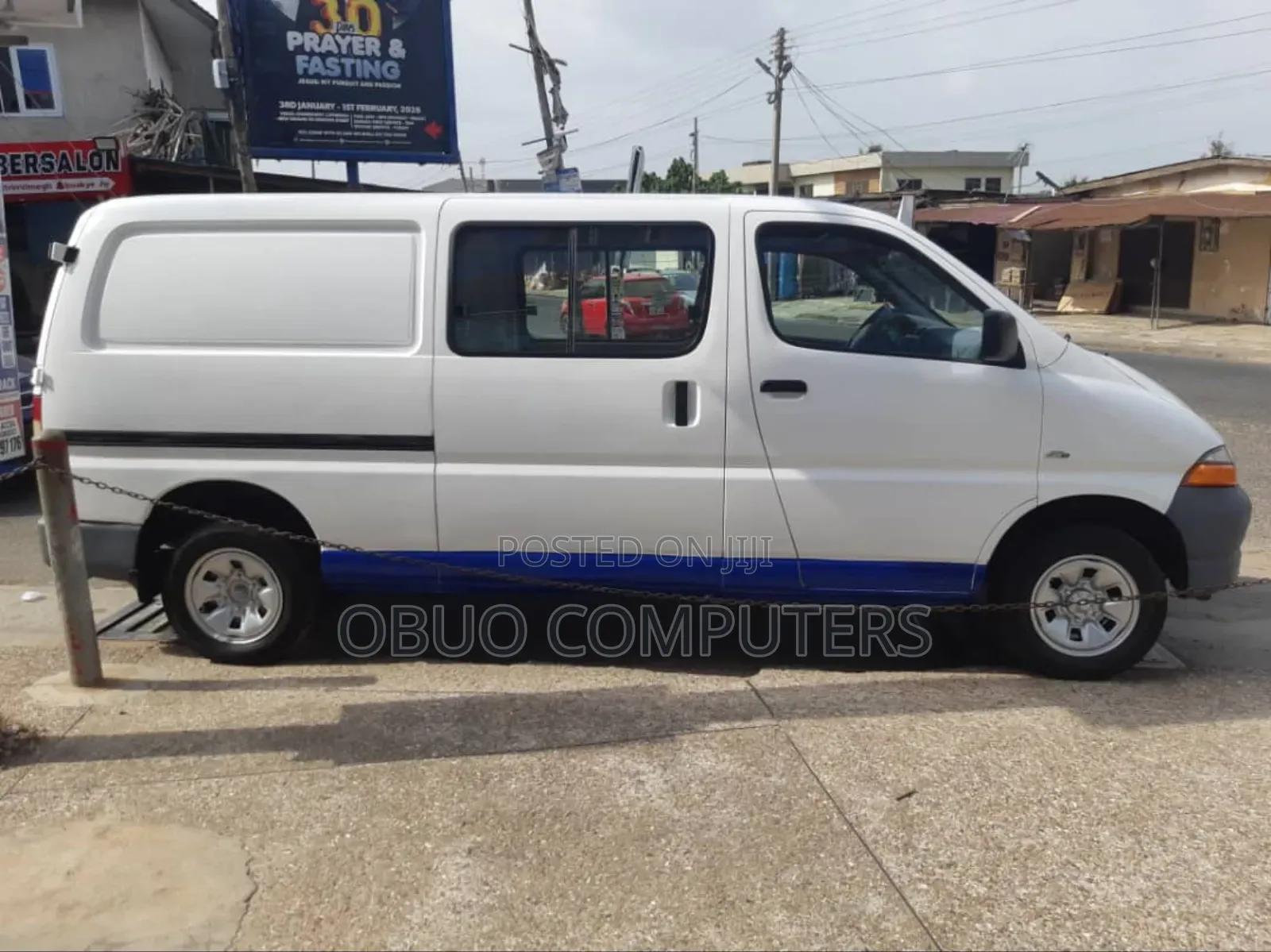 Toyota HiAce 2012 White