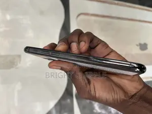 New Apple iPhone 11 Pro 64 GB Black
