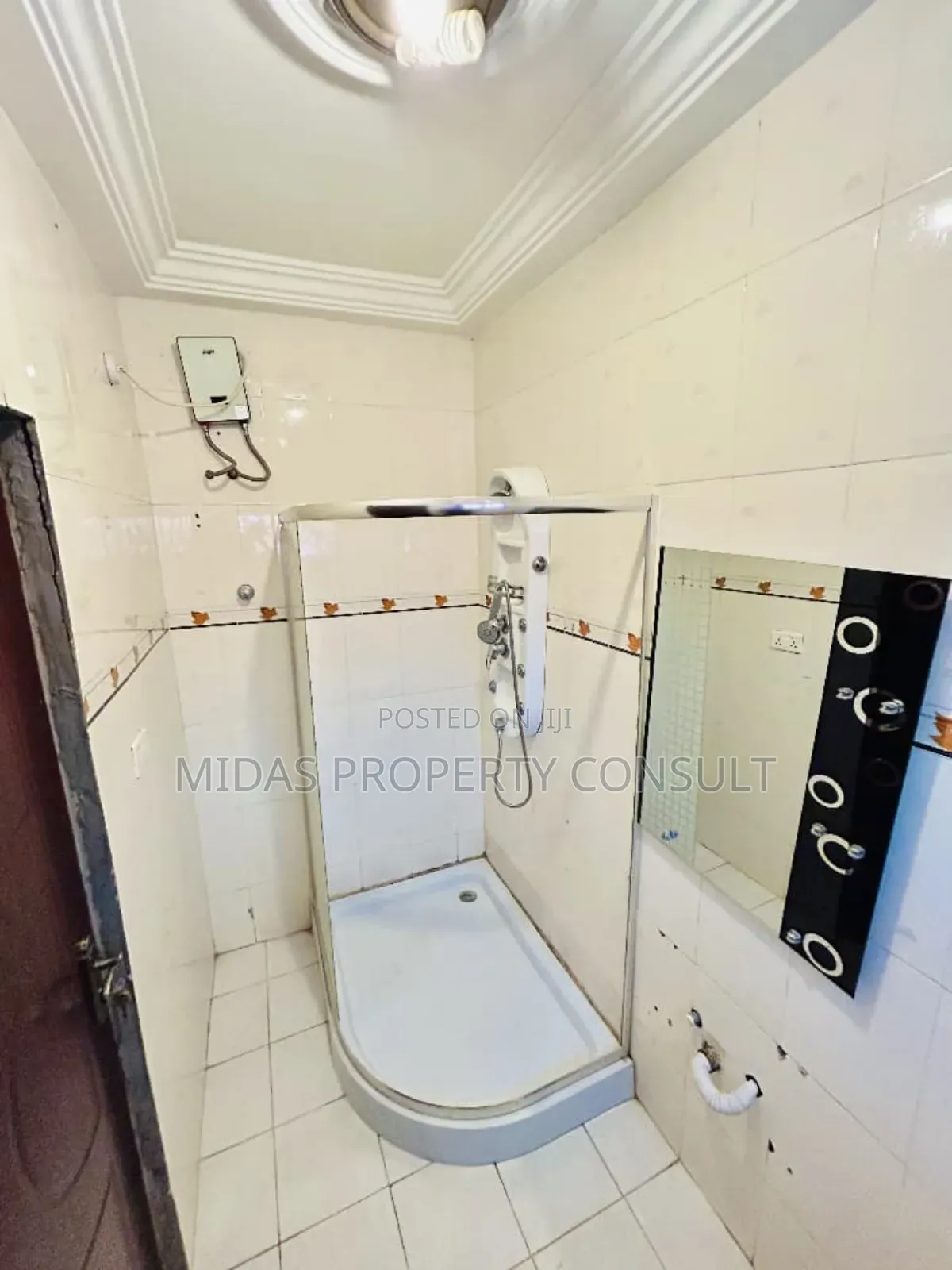 7bdrm House in Eat Legon for sale