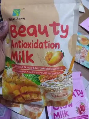 Win Town Glow Anti-aging Collagen Beauty Milk Drink