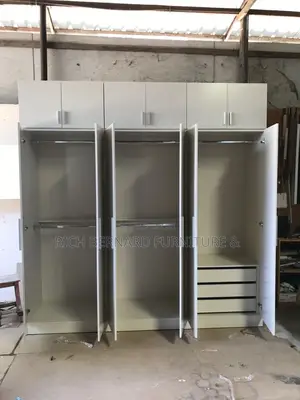 Luxurious Laminated Wardrobe