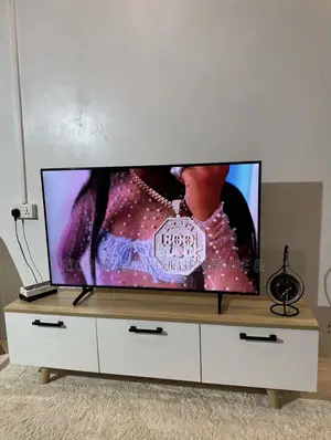 5feet Laminated Tv Stand