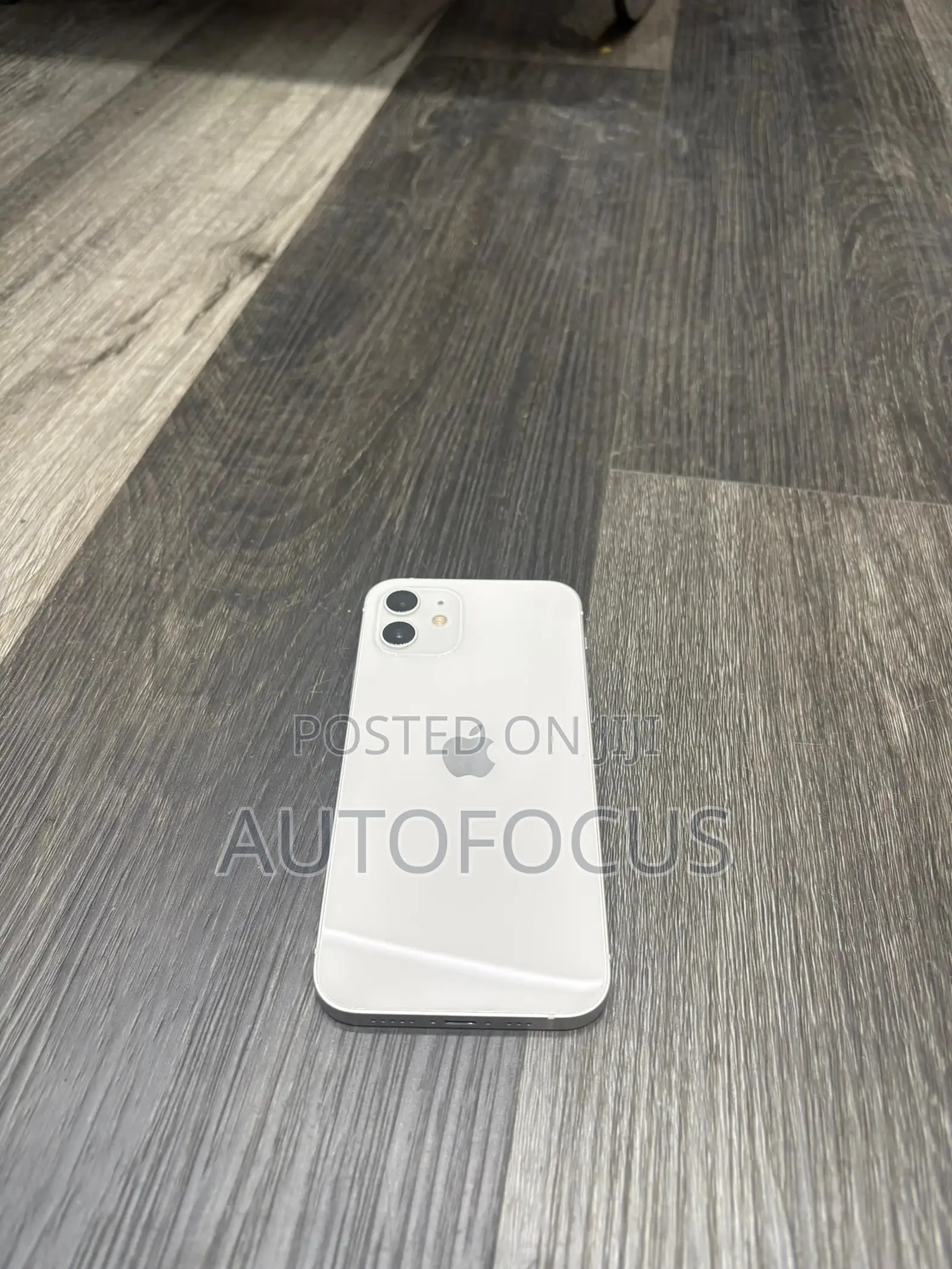 Apple iPhone 12 64 GB White