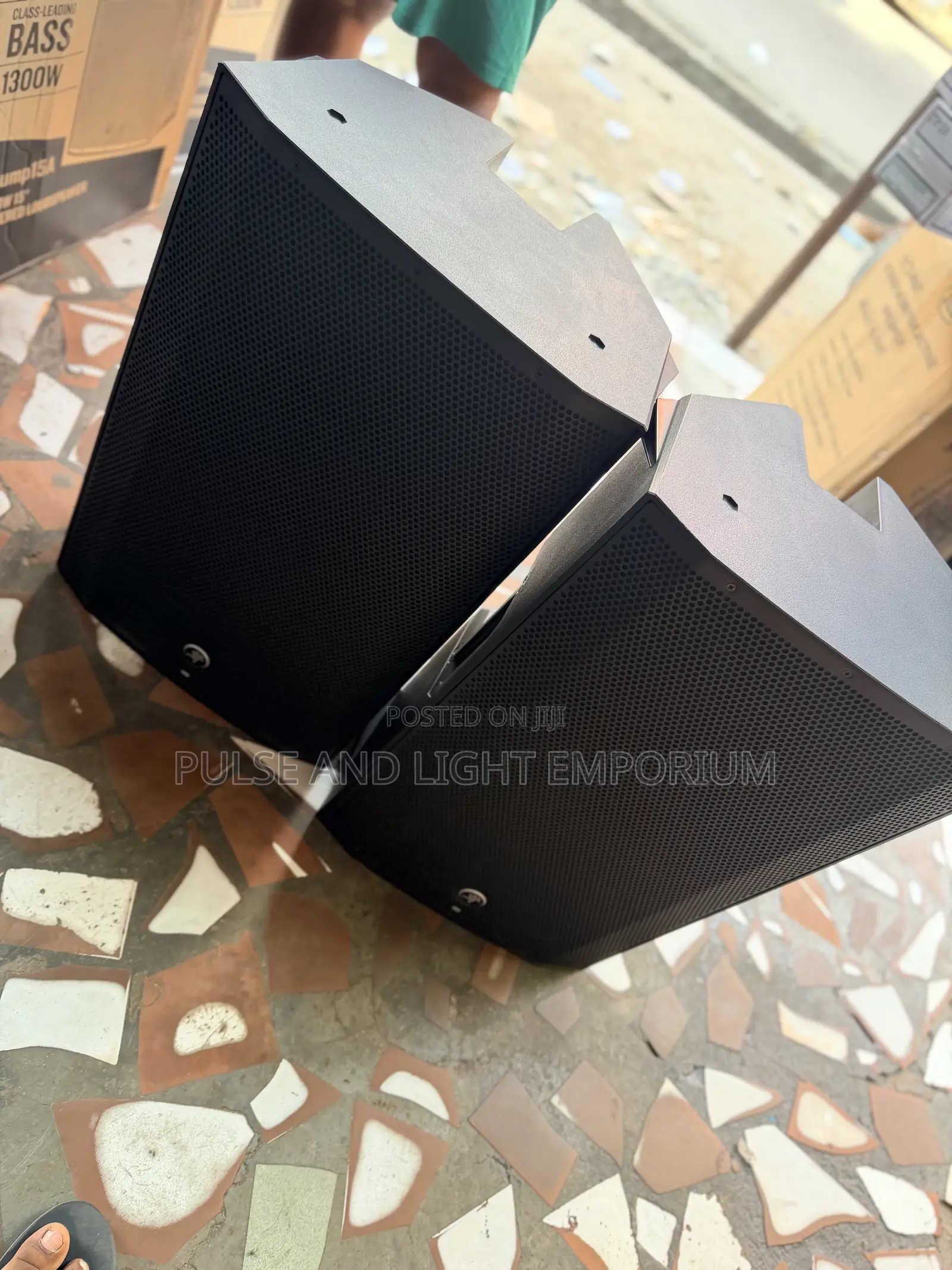 Mackie Thump15a 1300w 15" Powered Loudspeakers.