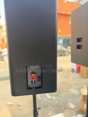 Qsc E115 15" 2-way Passive Loudspeaker