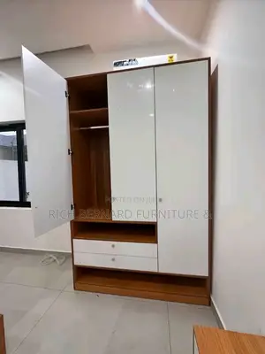 Luxurious Customized Wardrobe