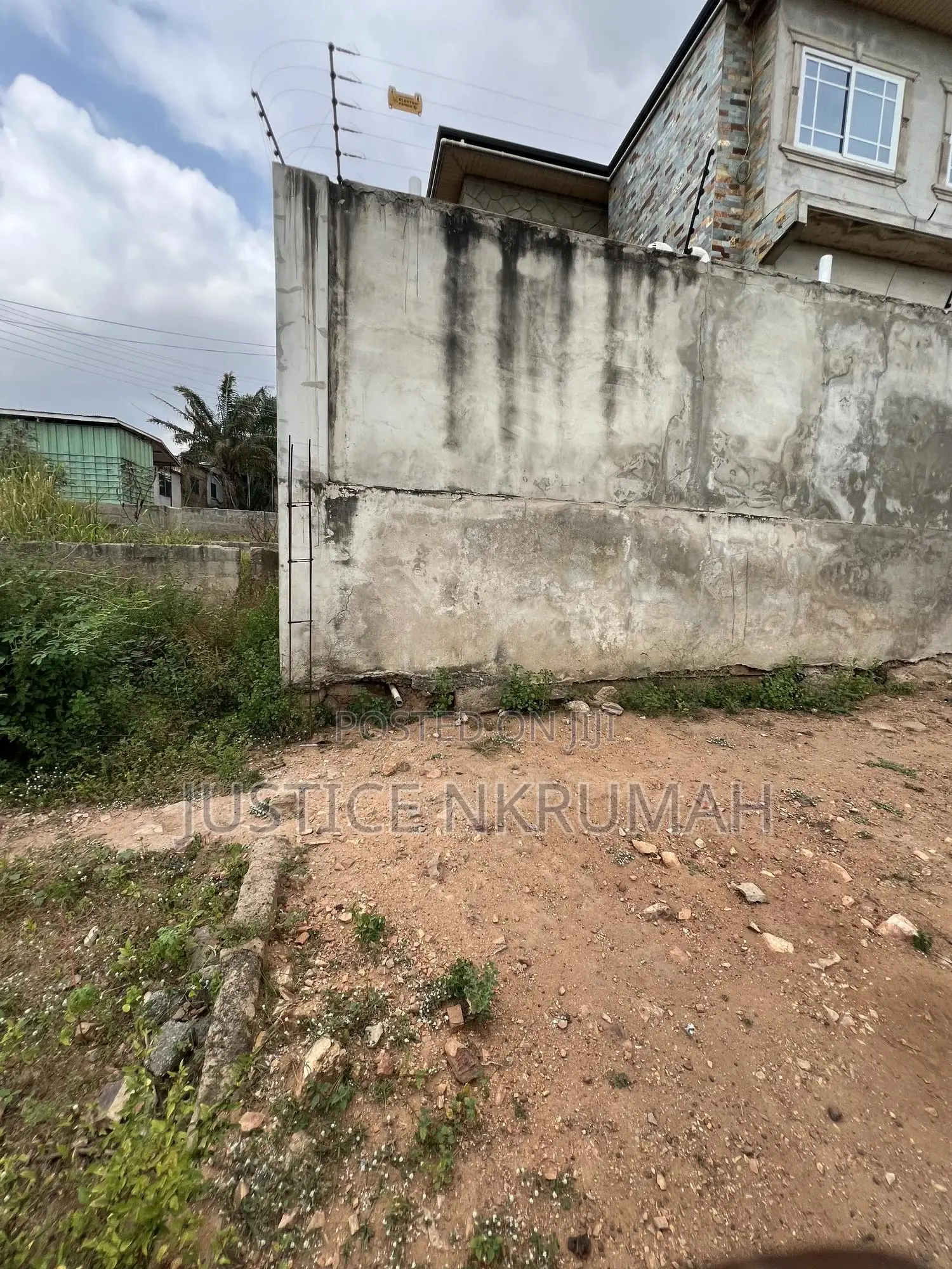 4bdrm Apartment in Mr Justice Estate, Nyanyano for sale
