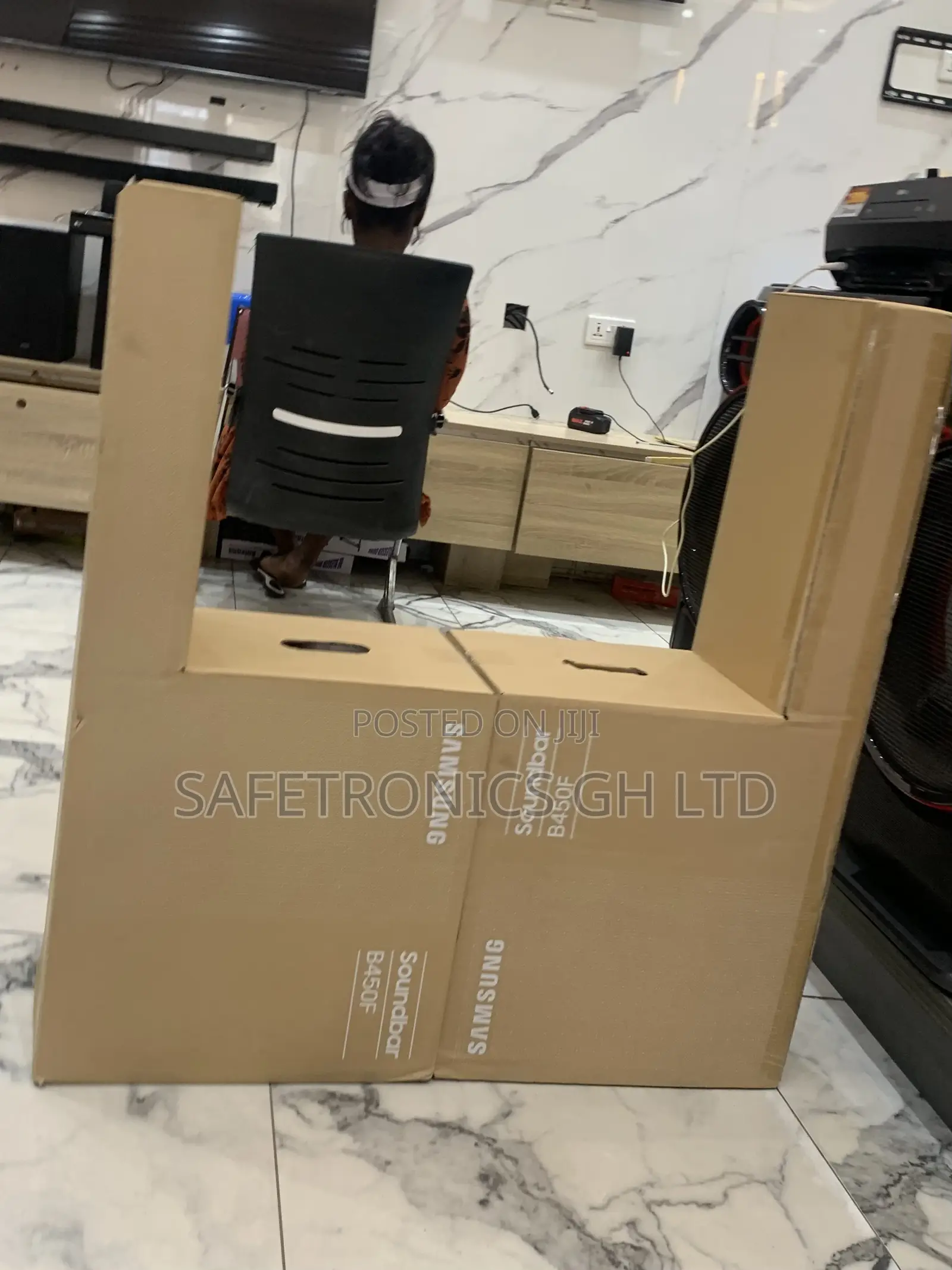 Just Buy Samsung B450f Bluetooth 2.1ch Electric Black Soundbar