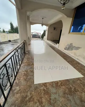 7bdrm House in Macaty Hills for sale