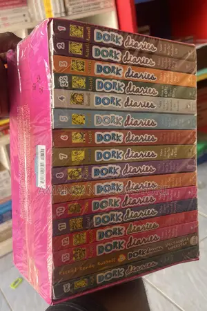 Dork Diaries (16 Book Set)