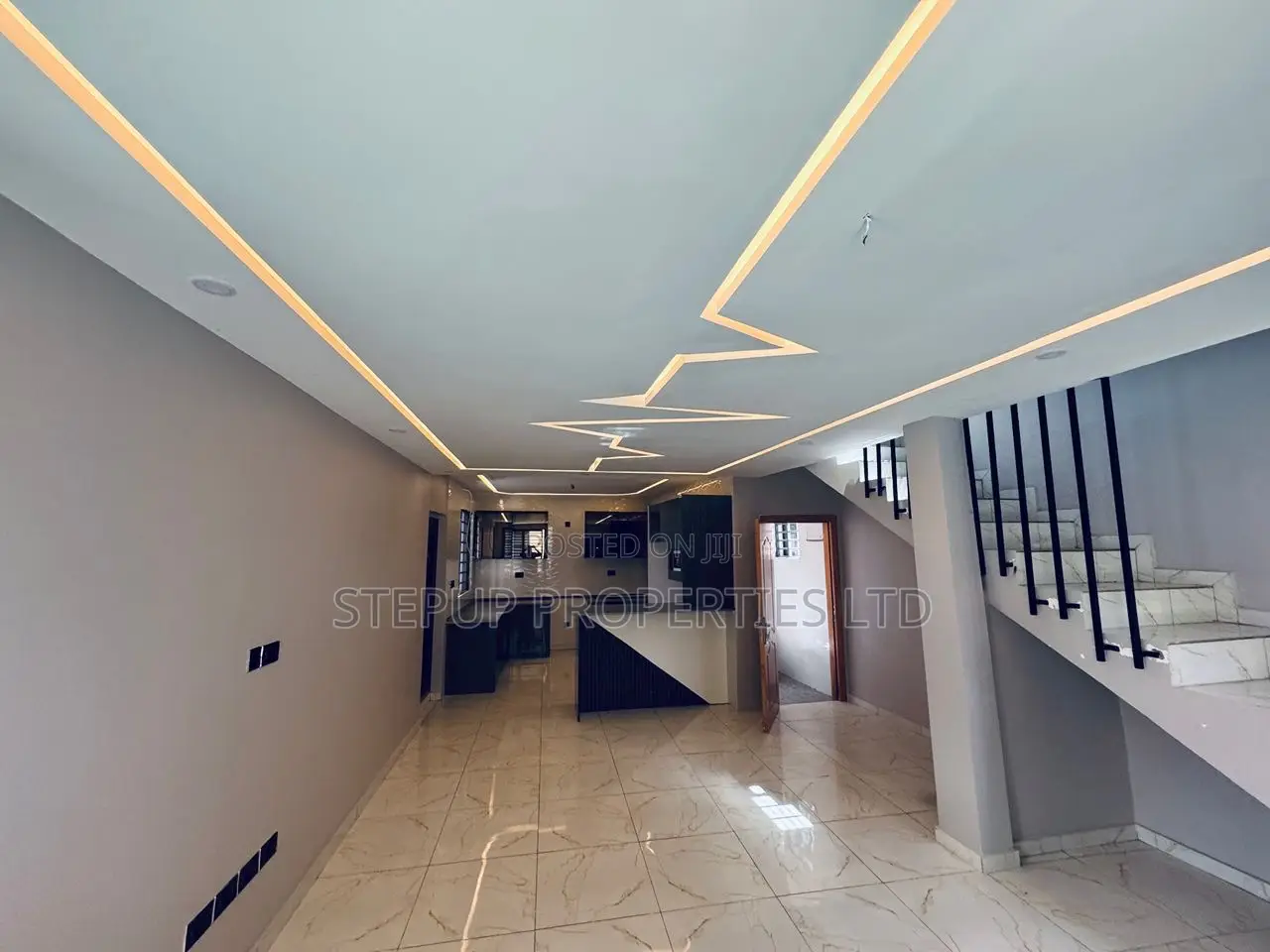 3bdrm Townhouse / Terrace in Lakeside for rent