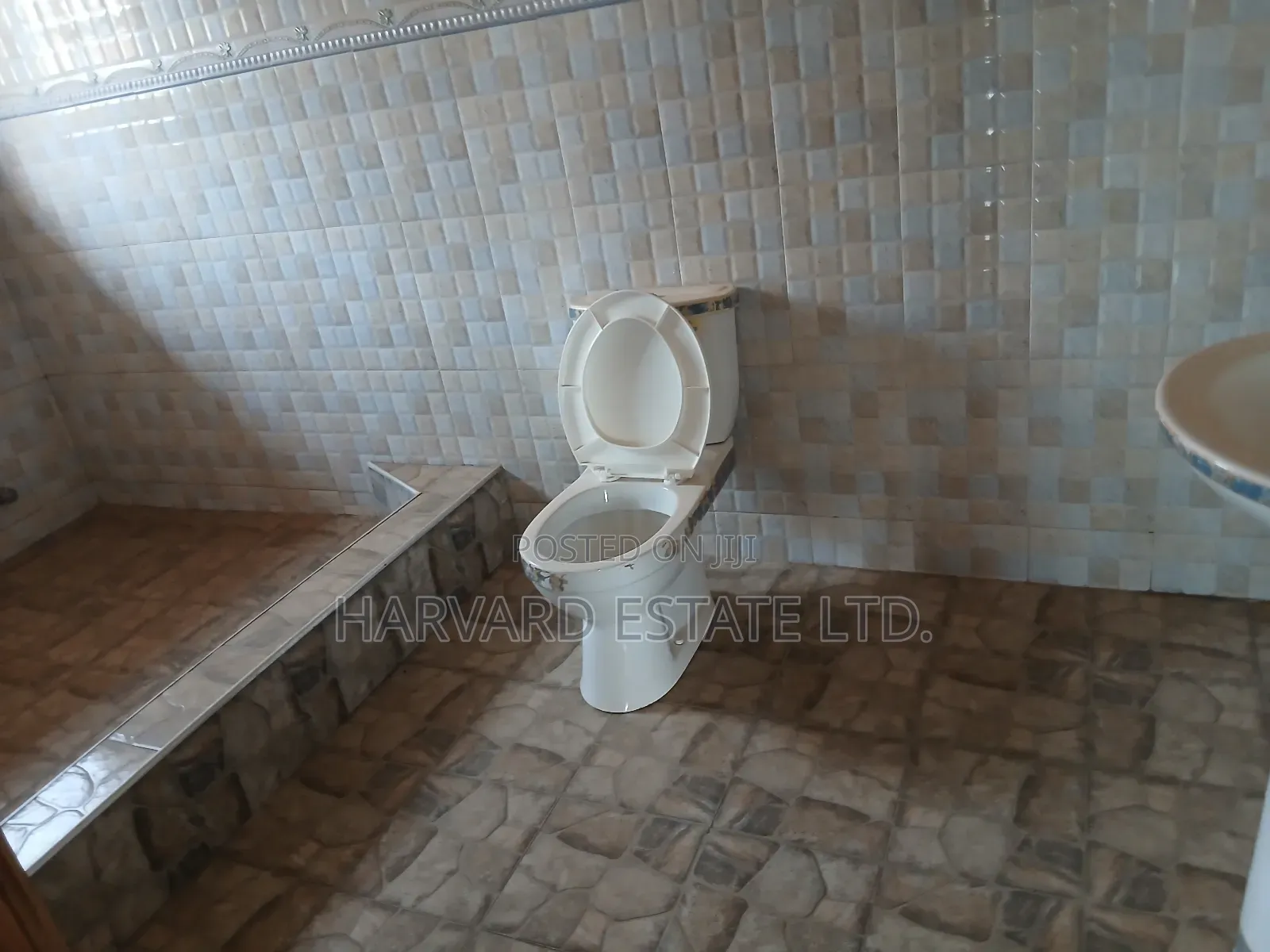 3bdrm Apartment in Tech Kotei Knust, Kumasi Metropolitan for rent