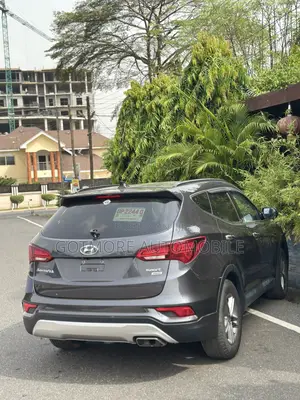 Hyundai Santa Fe SE AWD 2016 Silver