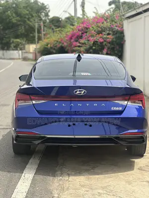 Hyundai Elantra Limited 2021 Blue