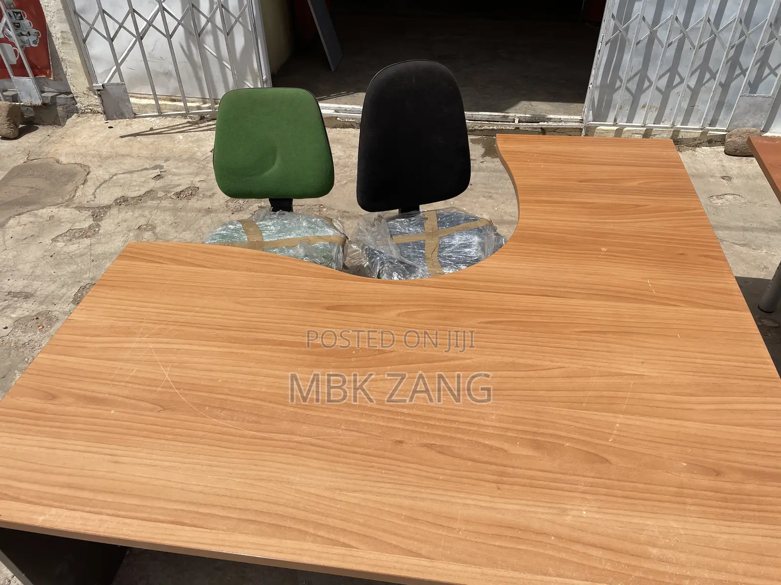 Corner Desk/L-Shaped Desk