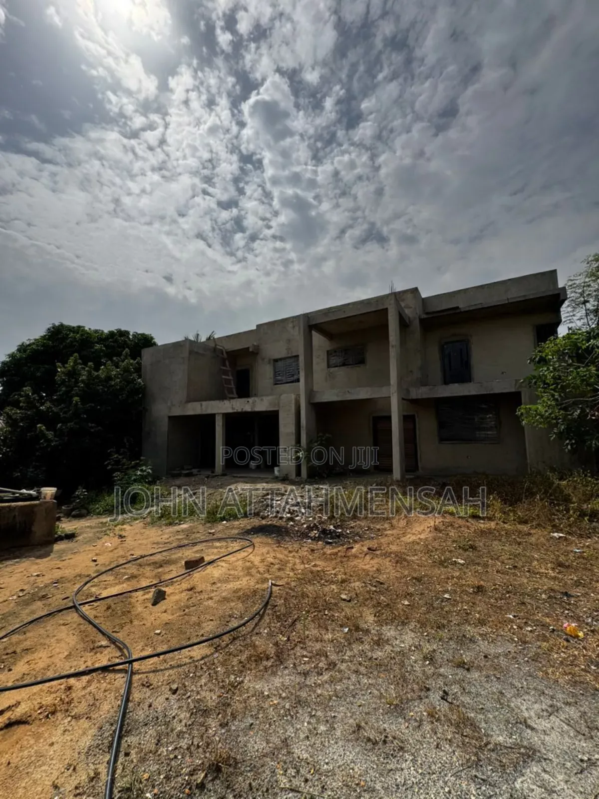 Iincomplete 4 Bedrooms at Kwabenya Brekusu
