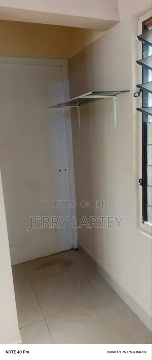 1bdrm House in Dansoman Control for rent