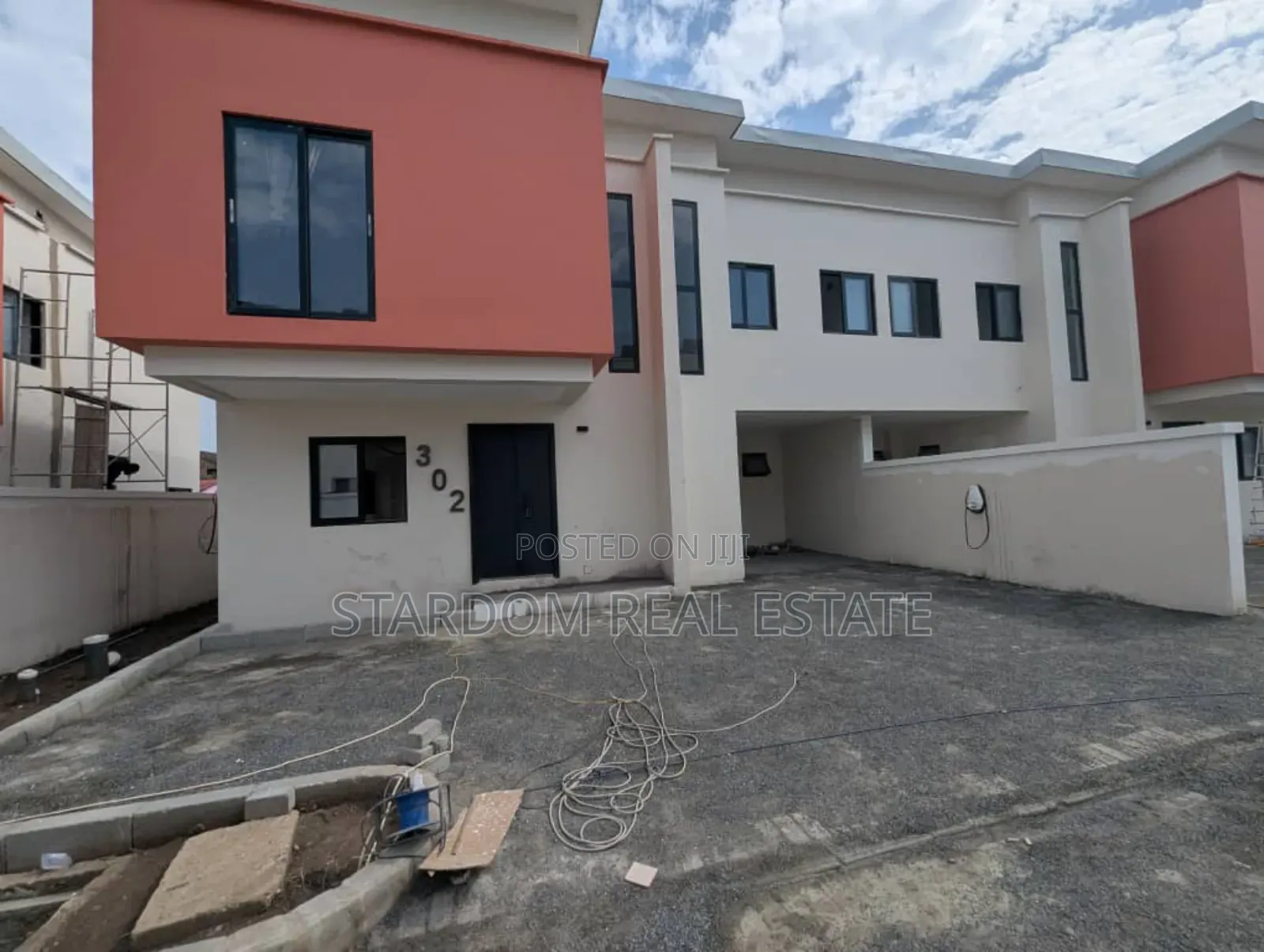 3bdrm Townhouse/Terrace in Achimota for sale
