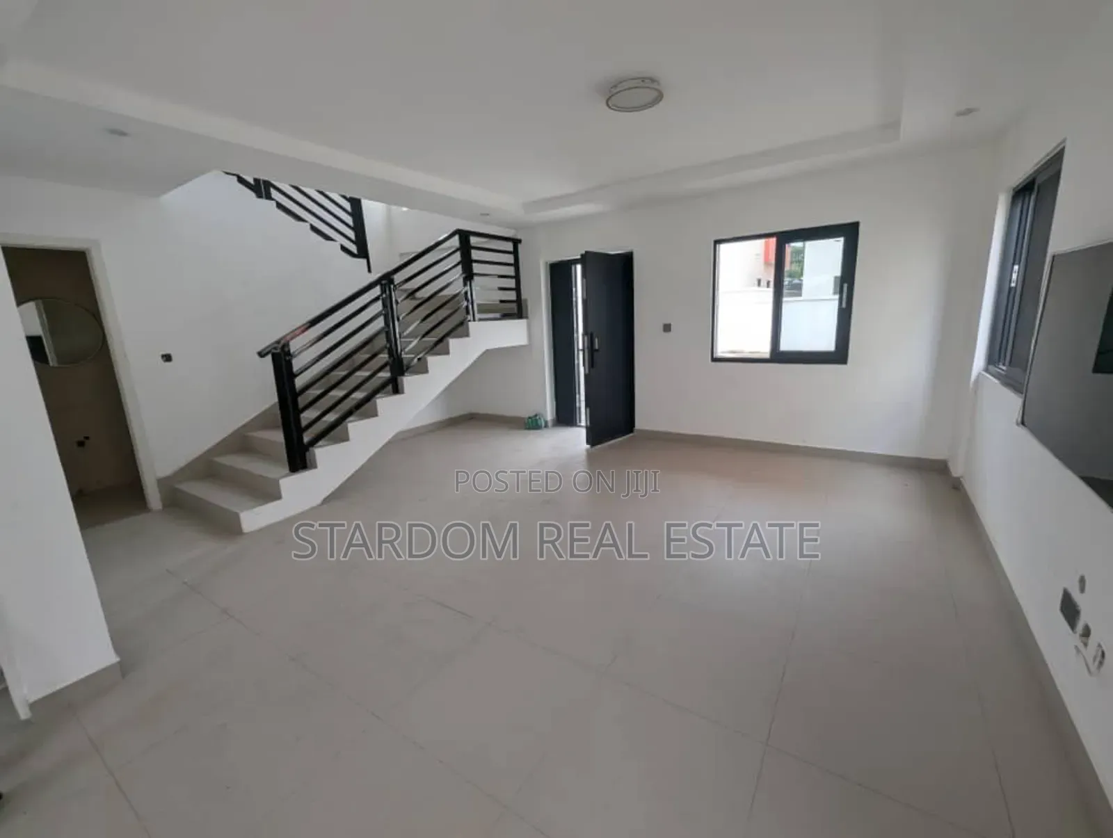 3bdrm Townhouse/Terrace in Achimota for sale