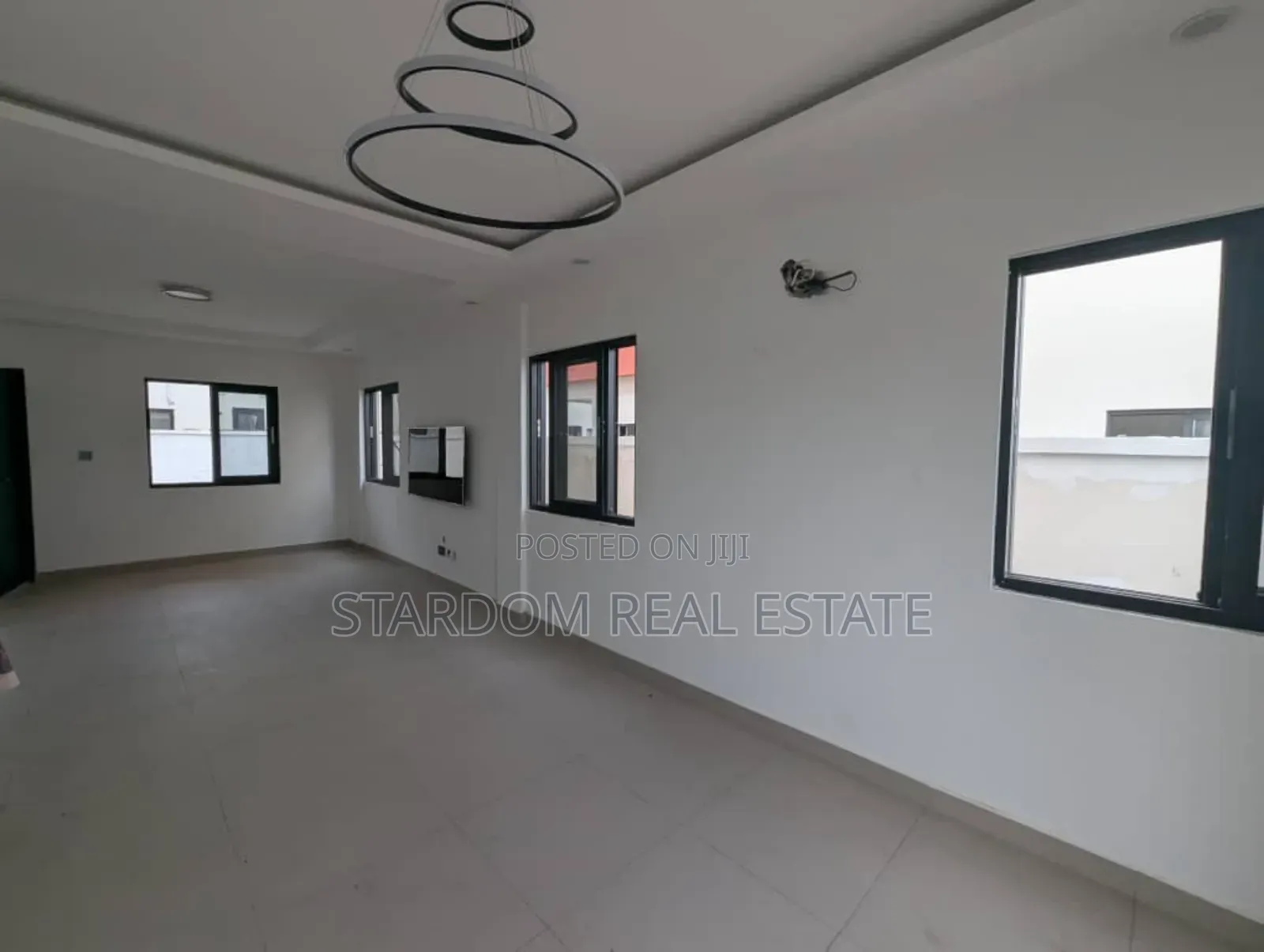 3bdrm Townhouse/Terrace in Achimota for sale