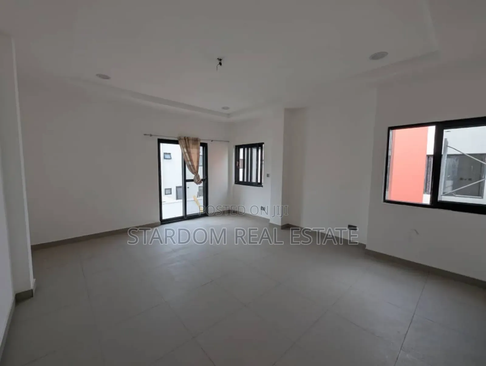 3bdrm Townhouse/Terrace in Achimota for sale