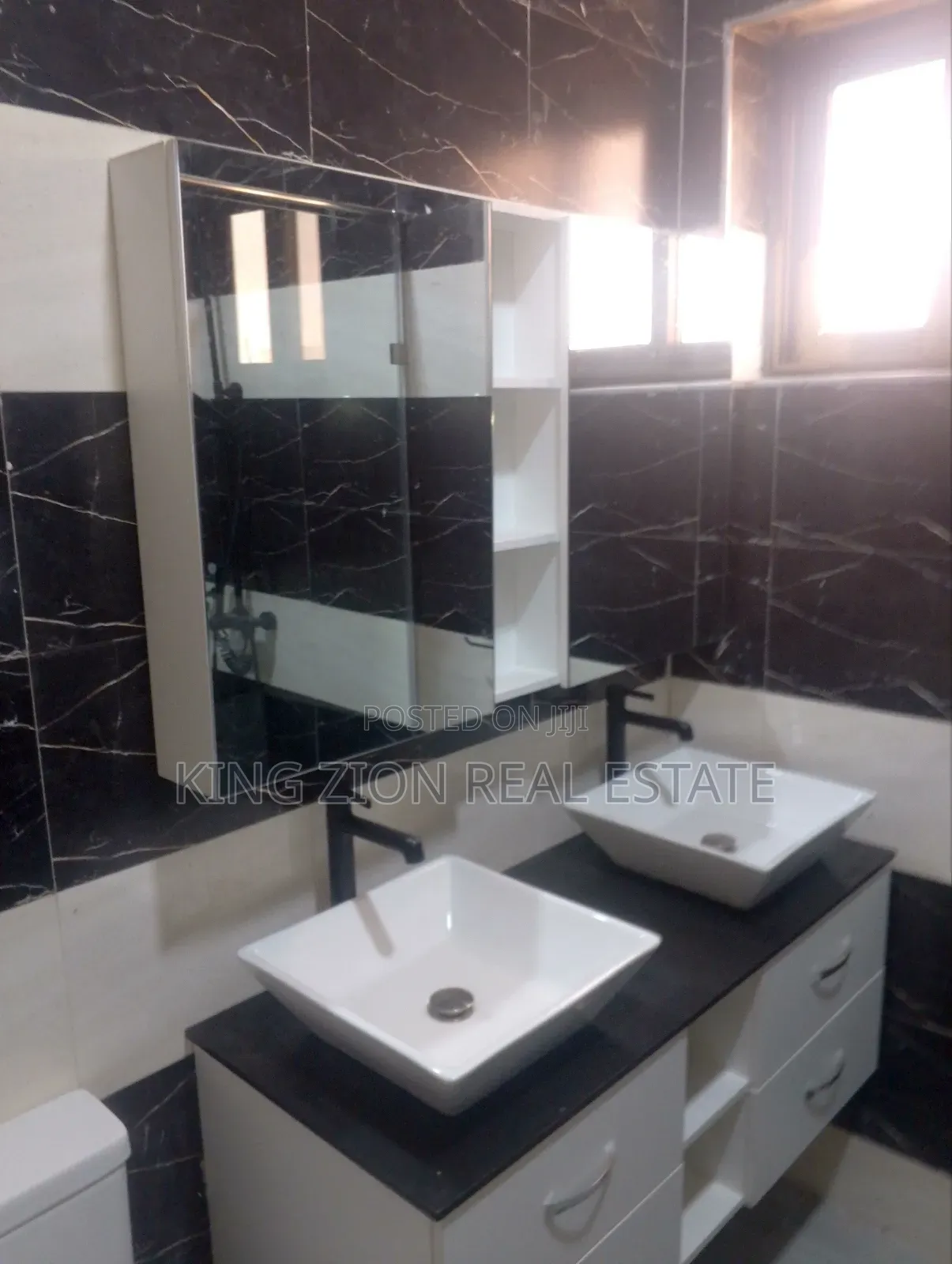 3bdrm Apartment in Kingzion Real, East Legon for rent