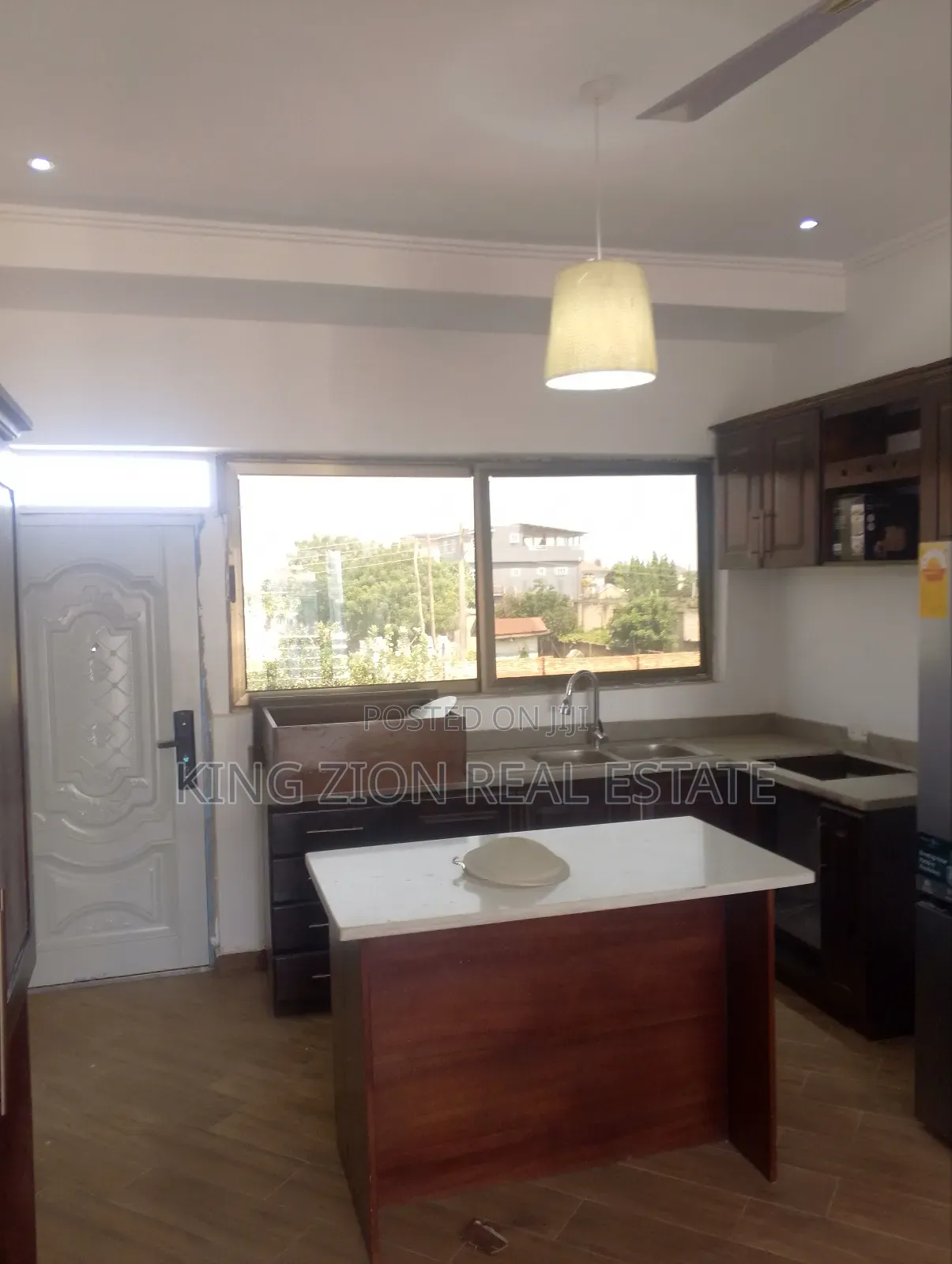3bdrm Apartment in Kingzion Real, East Legon for rent