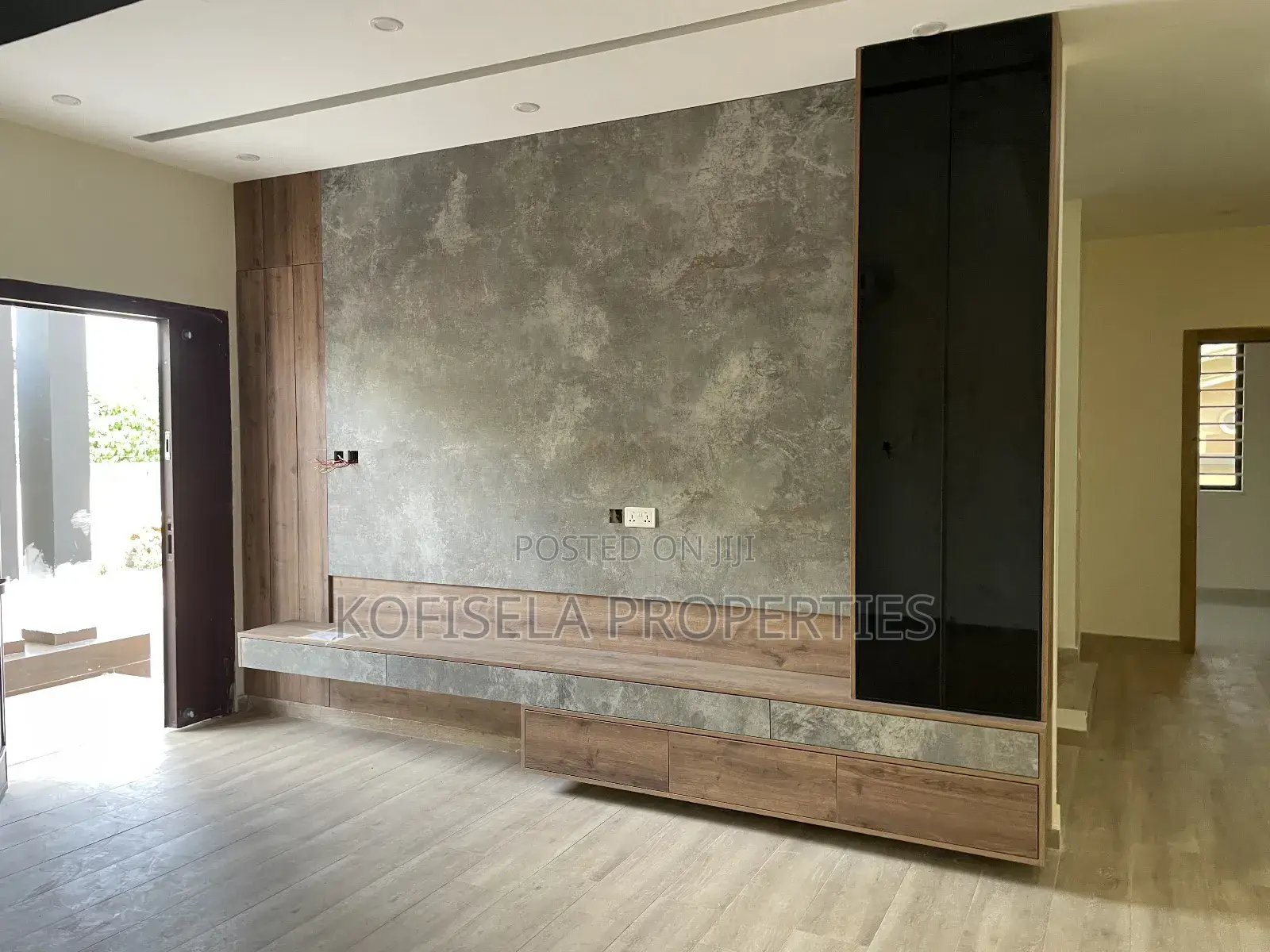 4bdrm House in Kofisela Properties, Dome for sale