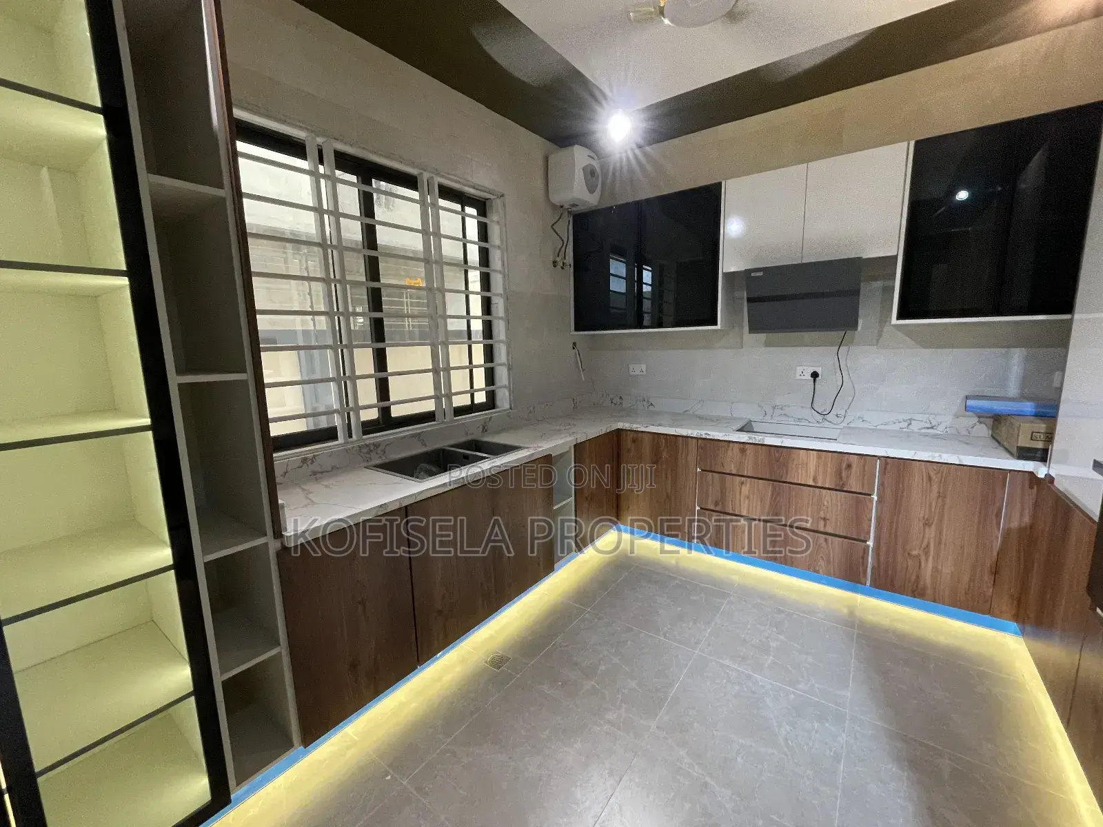 4bdrm House in Kofisela Properties, Dome for sale