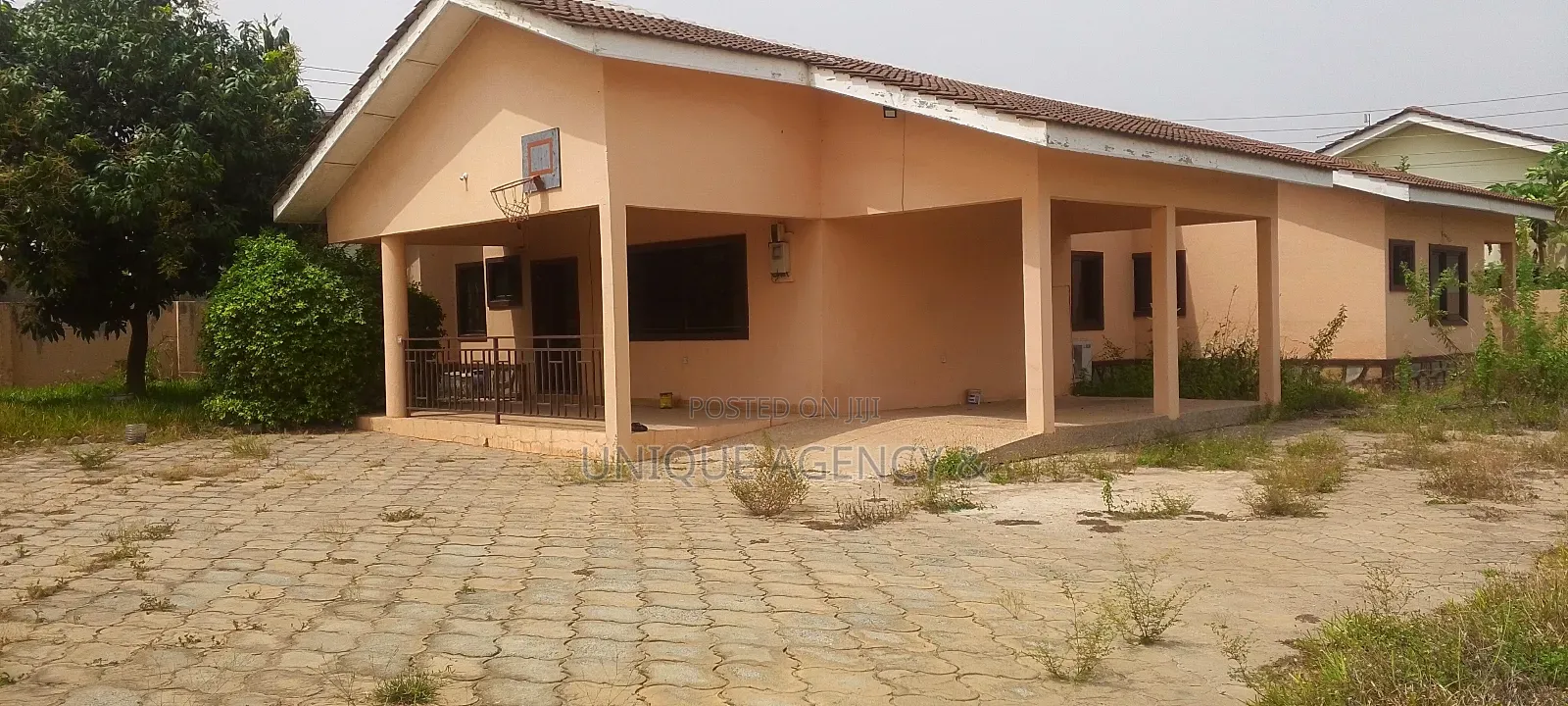 3bdrm Bungalow in Tema Metropolitan for rent