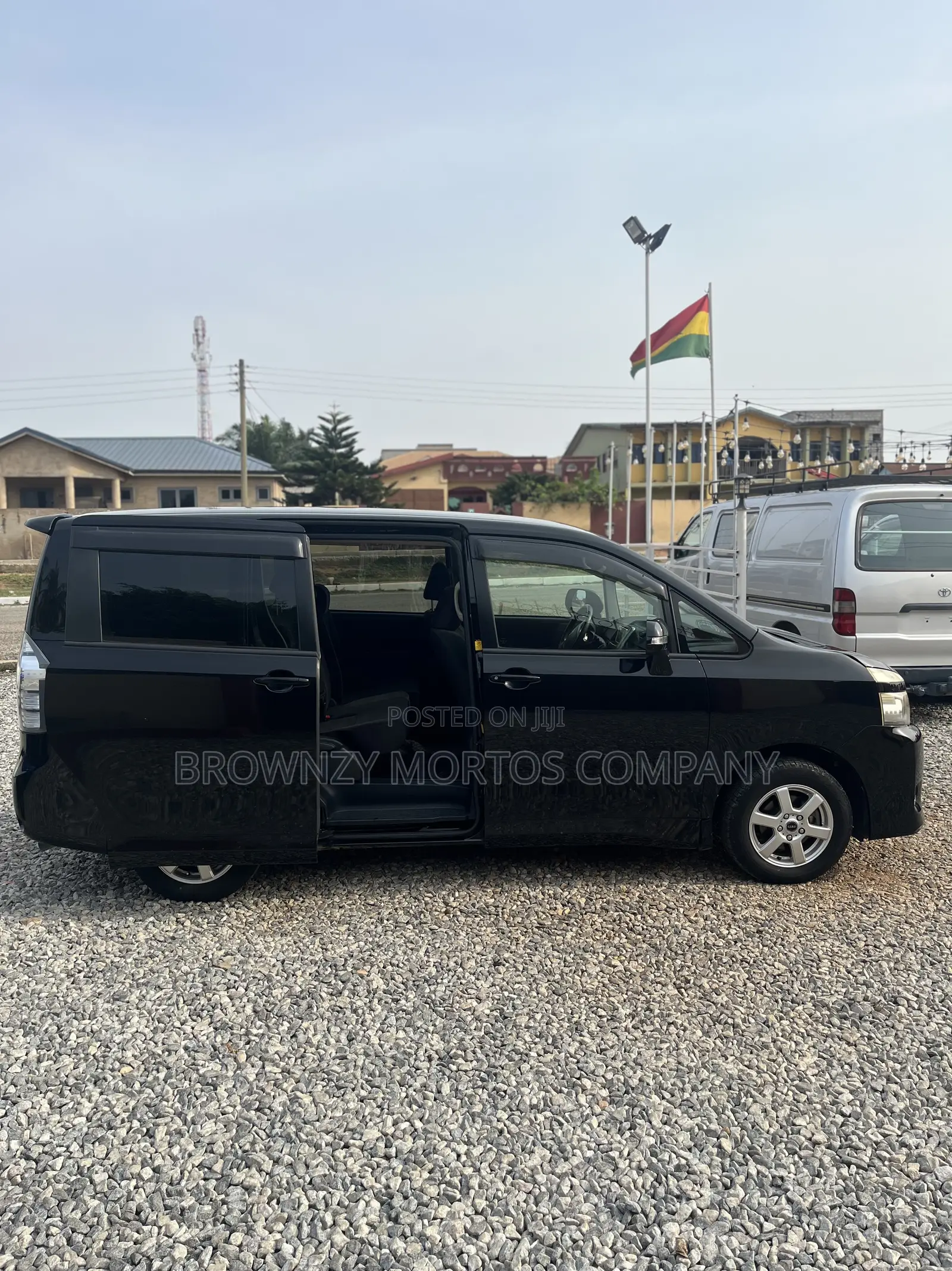 Toyota Voxy 2010 Black