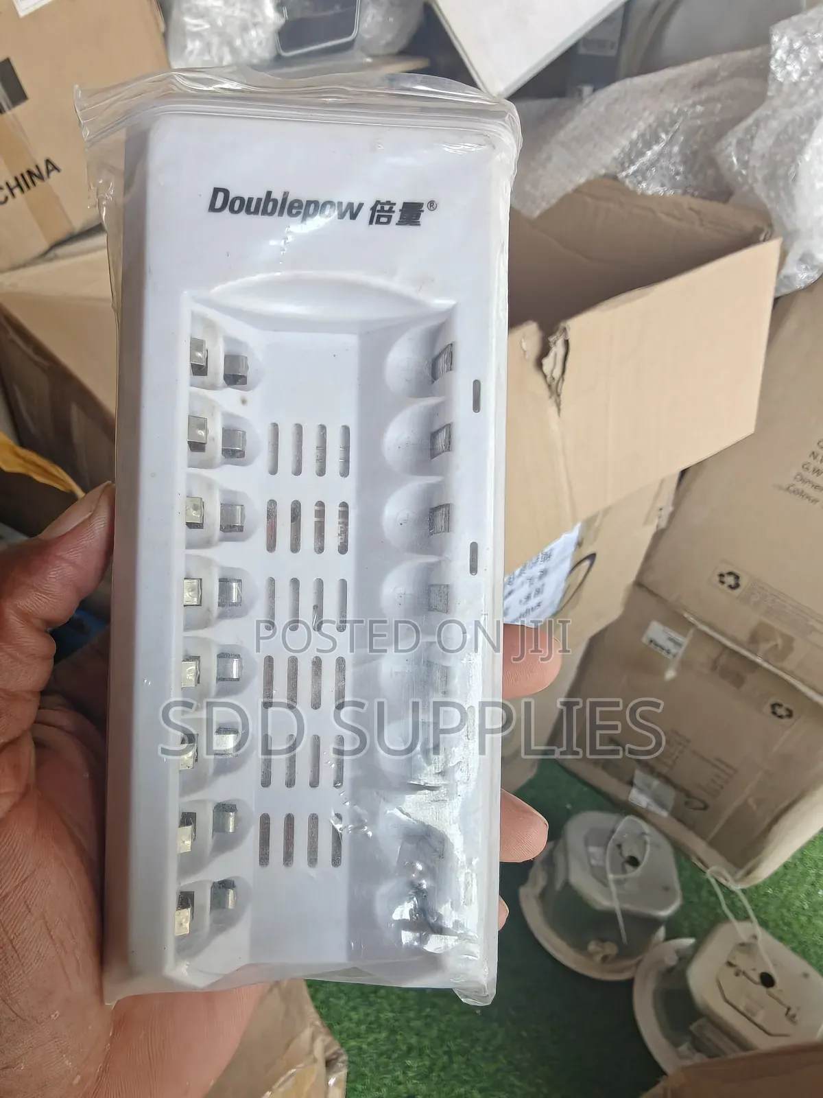 8 Slots Aa And Aaa Battery Charger For Rechargeable Batteries