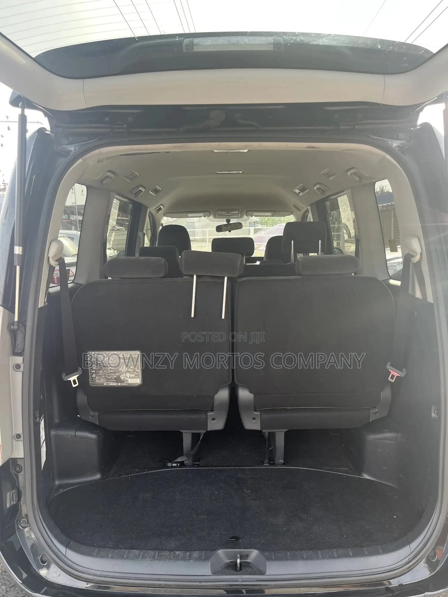 Toyota Voxy 2010 Black
