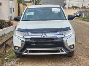 Mitsubishi Outlander ES S-AWC 2020 White
