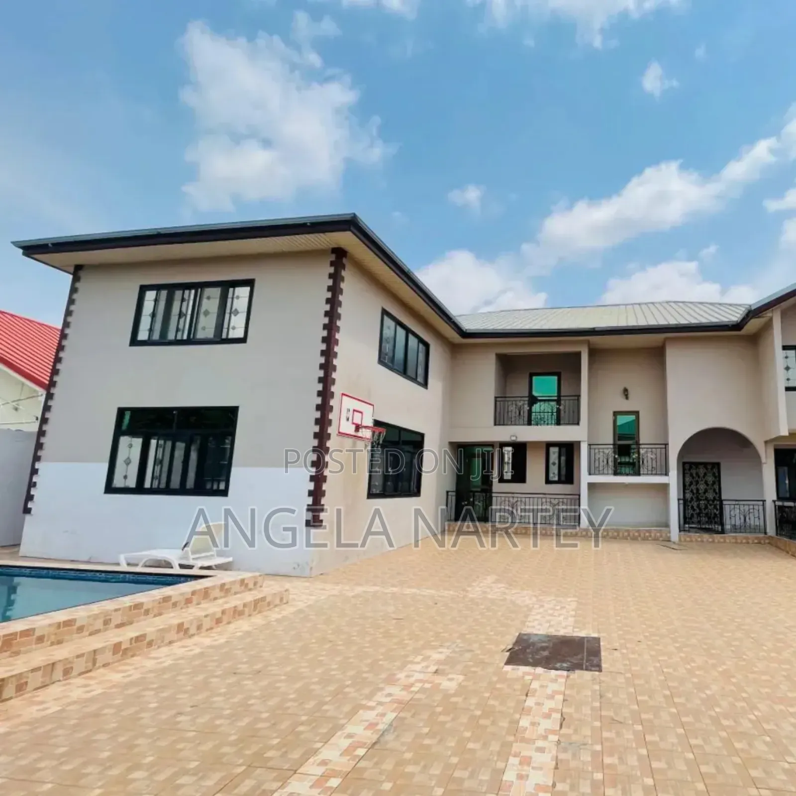 7bdrm House in Transacco-East Legon, Accra Metropolitan for sale