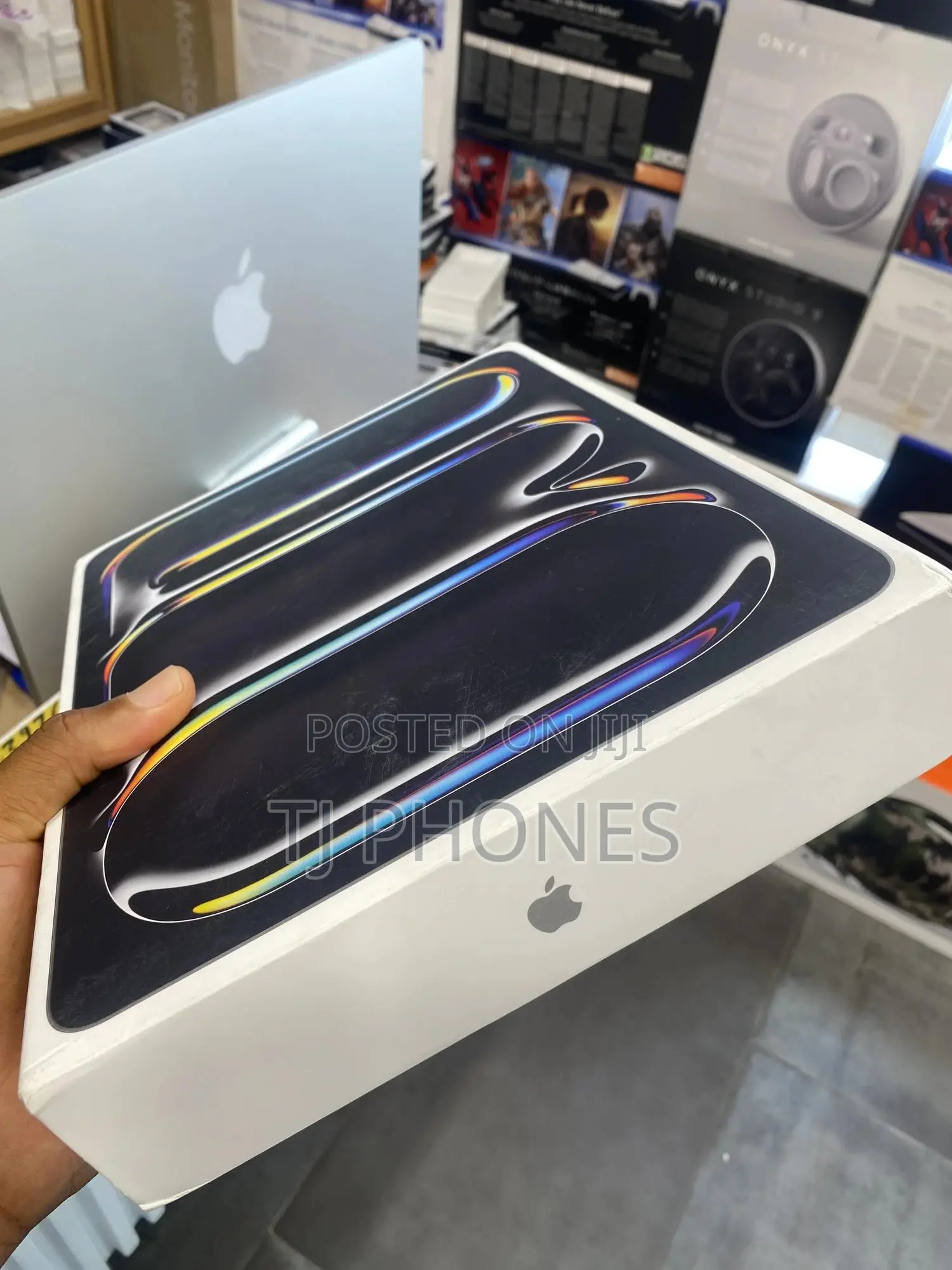 New Apple iPad Pro 13 (2025) 512 GB Black