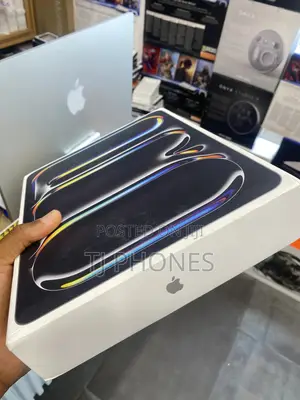 New Apple iPad Pro 13 (2025) 512 GB Black