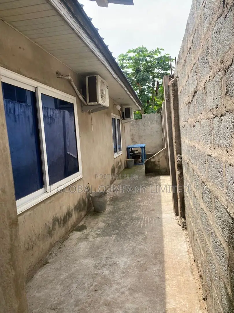 3bdrm House in Old Barrier for sale