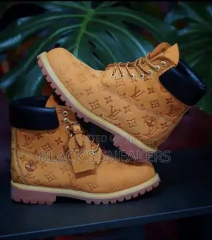 Black’S Sneakers