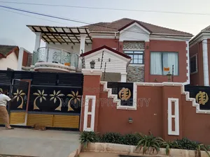 5bdrm Townhouse / Terrace in Community 18, Spintex for rent