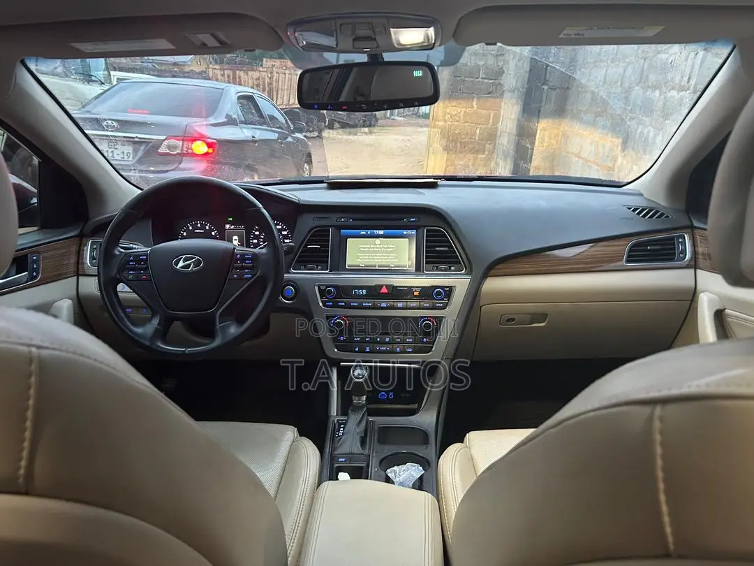Hyundai Sonata Limited 2.0T Seban (2.0L 4cyl 6A) 2016 Red
