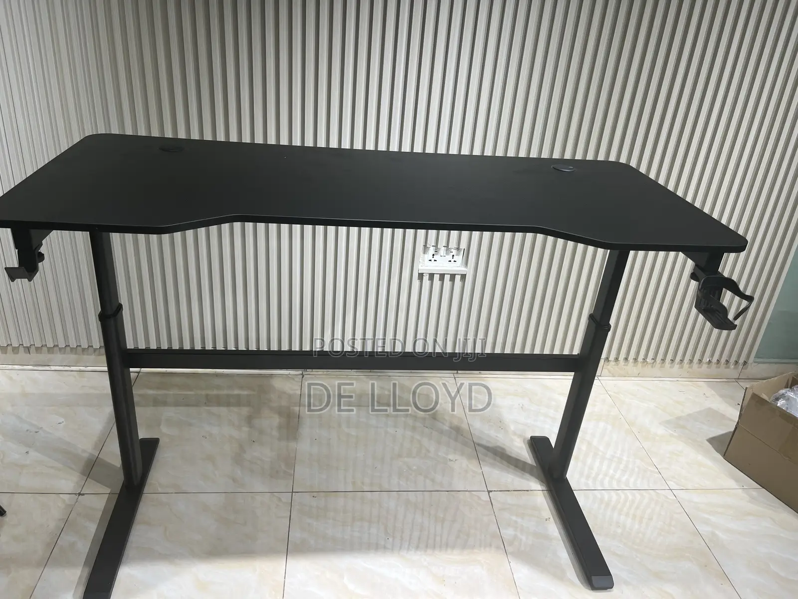Manual Adjustable