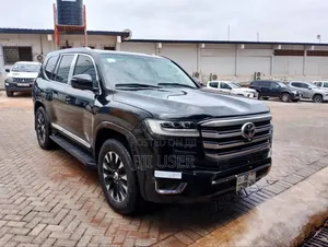 Toyota Land Cruiser 4.0 V6 GXR 2016 Black